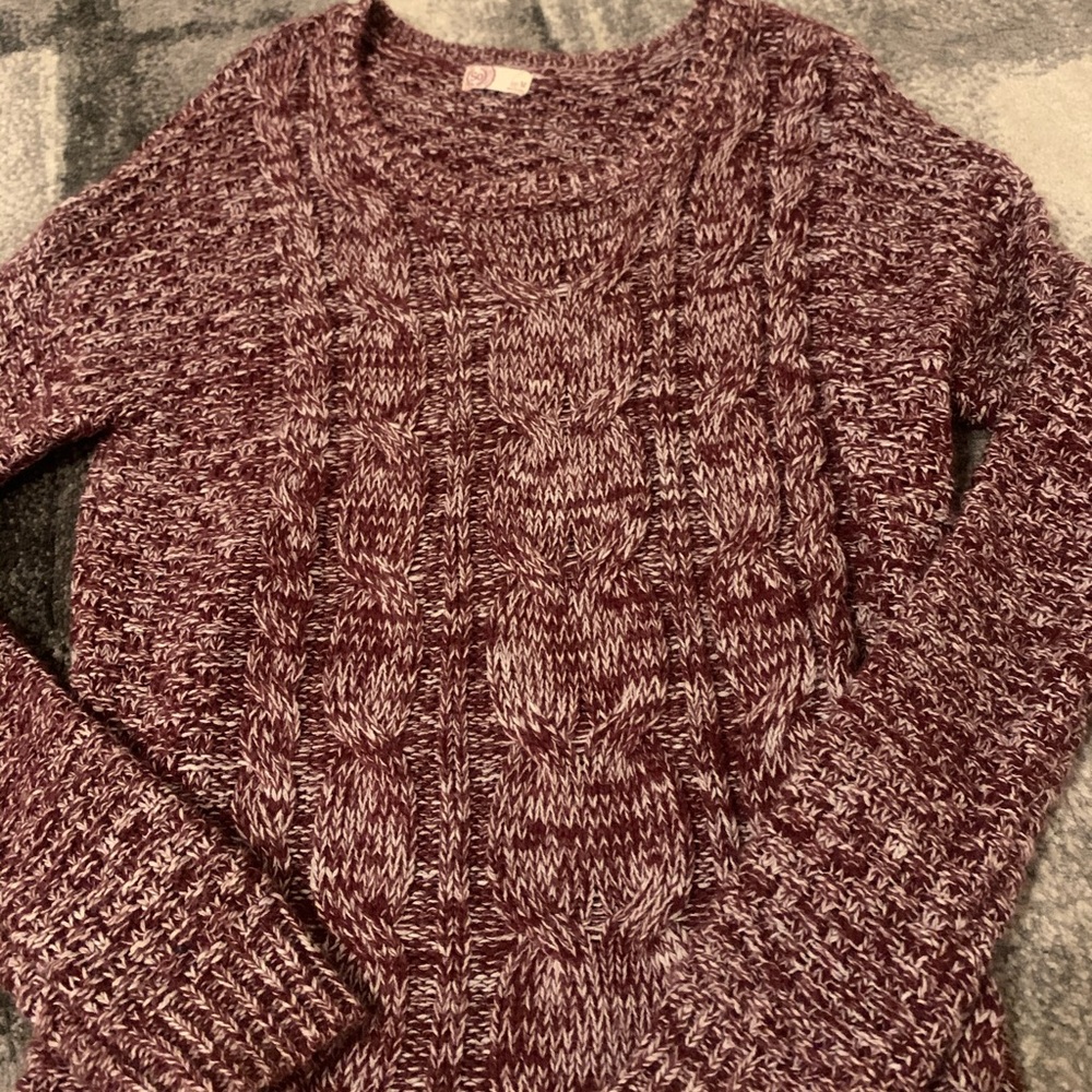 KNITTED PURPLE SWEATER